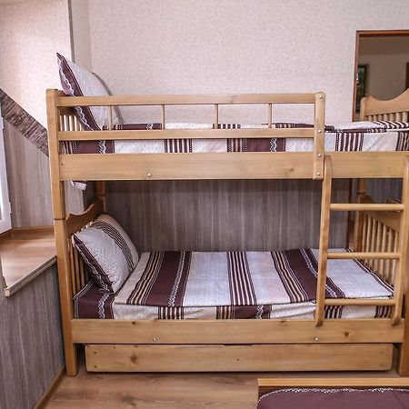 Metekhi Ubani'S Guesthouse 트빌리시 외부 사진